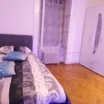 Charming Flat Center And Near The Lake