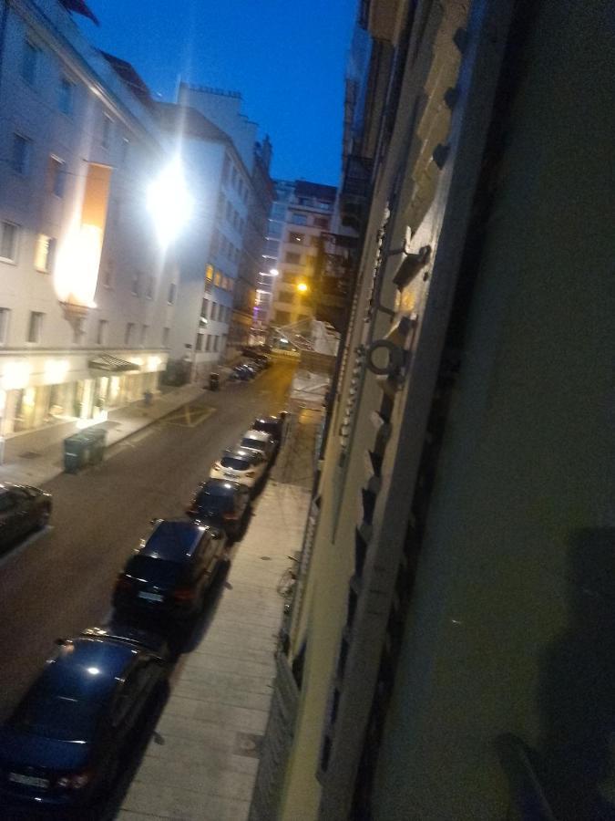 Charming Flat Center And Near The * Ginebra
